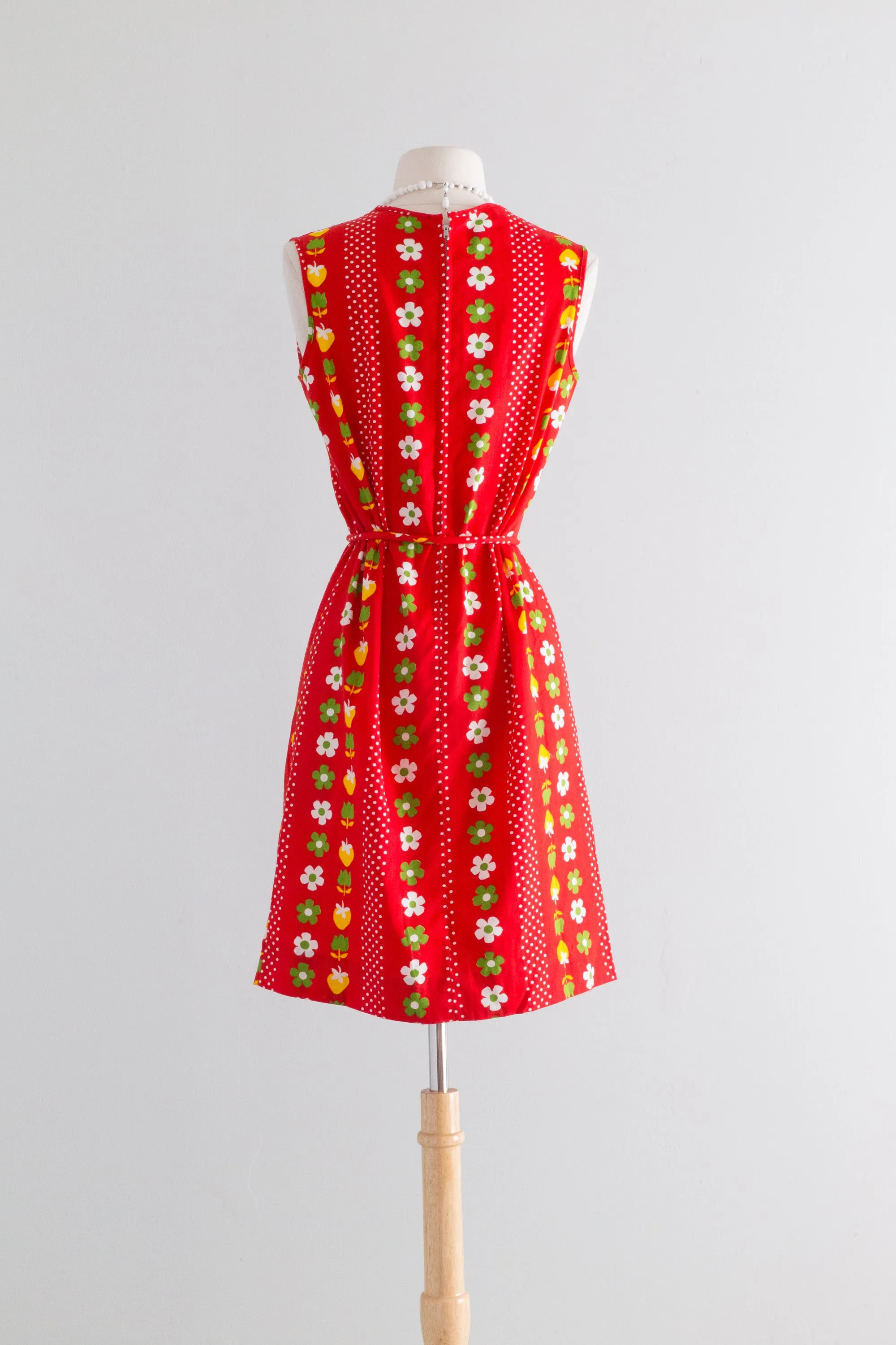 ADORABLE 1960's NOS Red Cotton MOD Shift Dress With Belt / SM