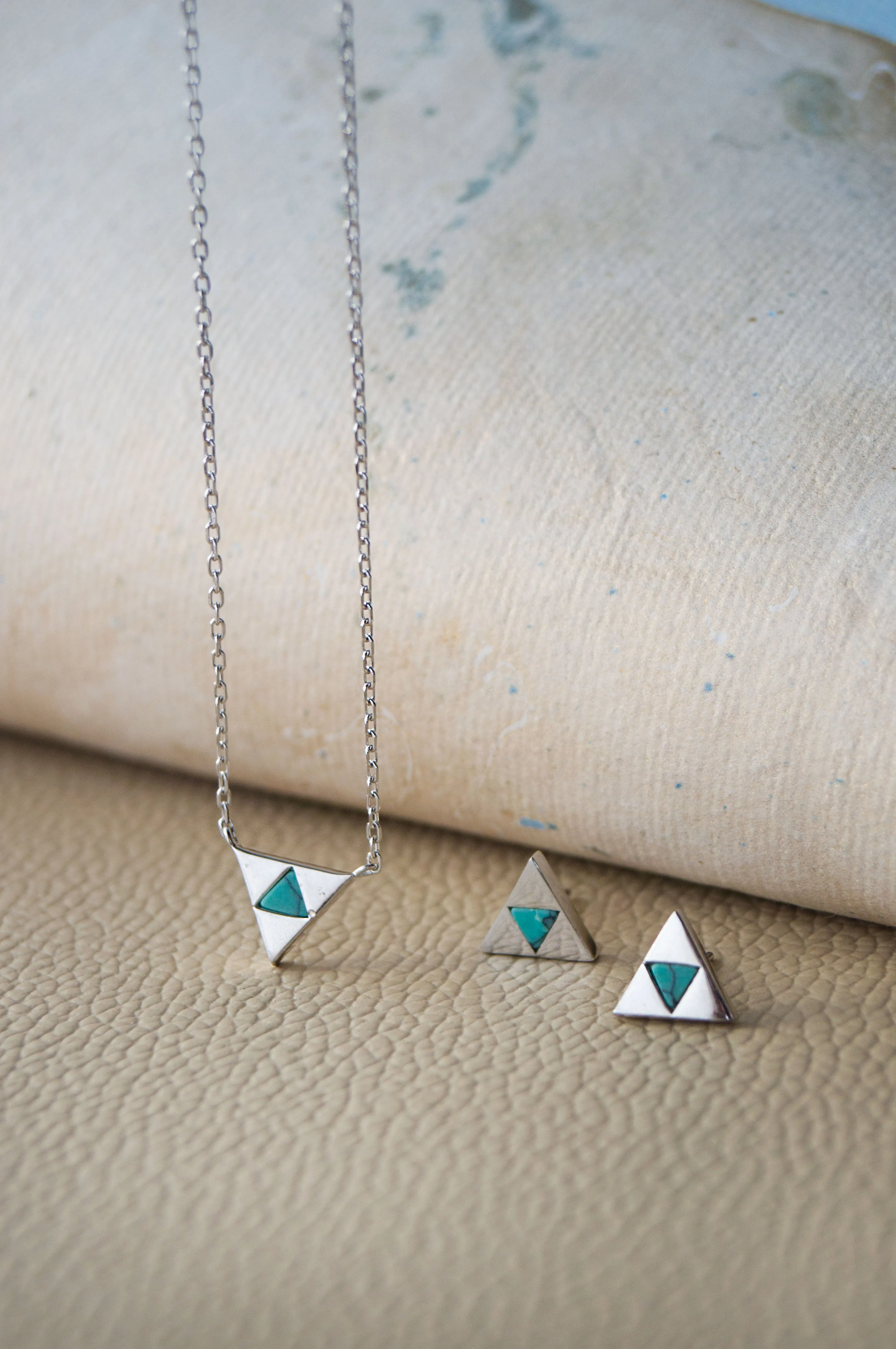 Lapiz Triangle Sterling Silver Necklace Set